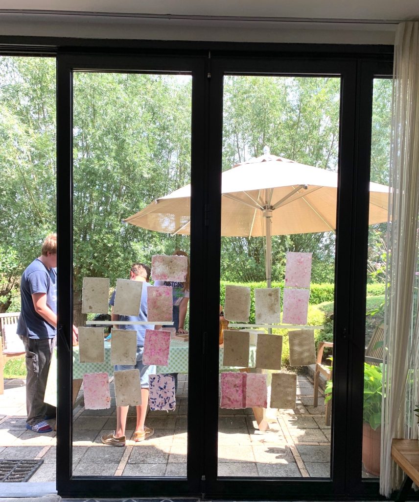 Zomers papierscheppen met de kids